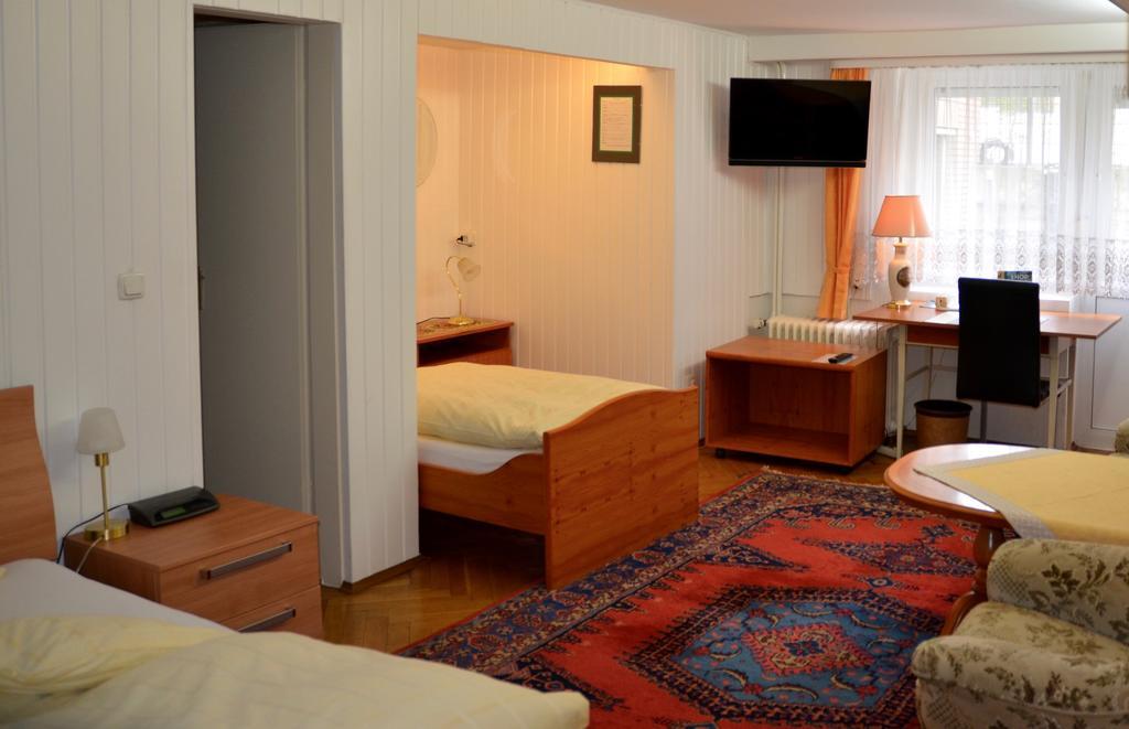 Hotel Waldersee Hannover Buitenkant foto