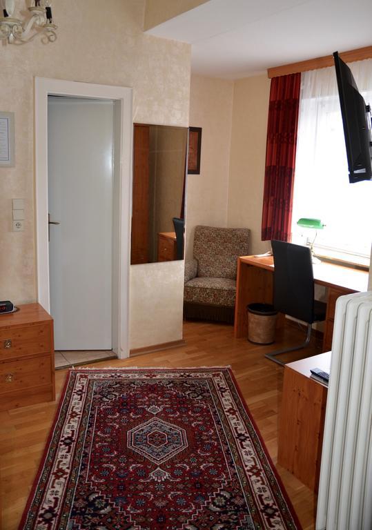 Hotel Waldersee Hannover Buitenkant foto