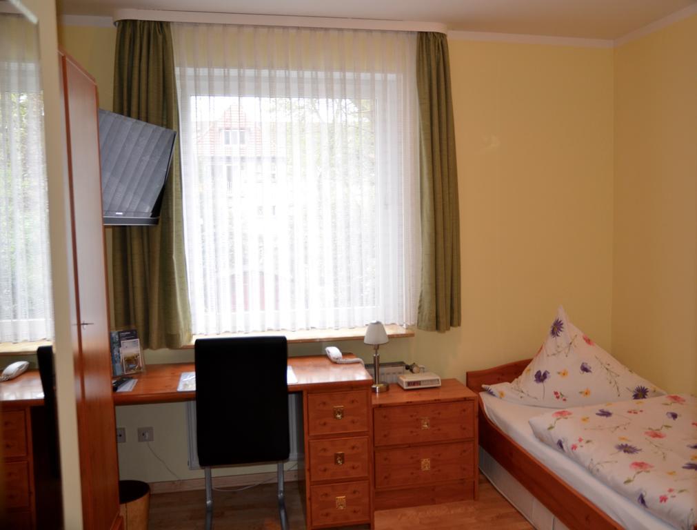Hotel Waldersee Hannover Buitenkant foto