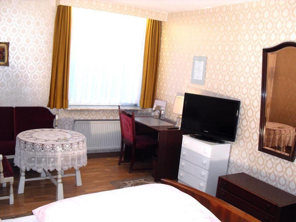 Hotel Waldersee Hannover Buitenkant foto