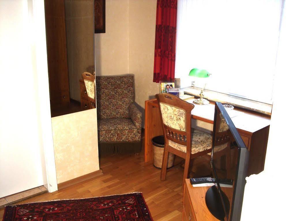 Hotel Waldersee Hannover Buitenkant foto